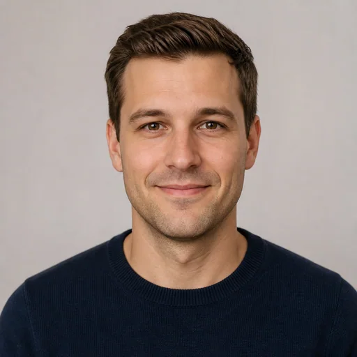 Portrait representing the Toplyze Editorial Team